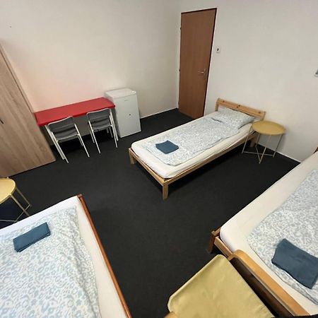 Rooms Veveri - Uvoz, 10 Min Peski Do Centru 브르노 외부 사진